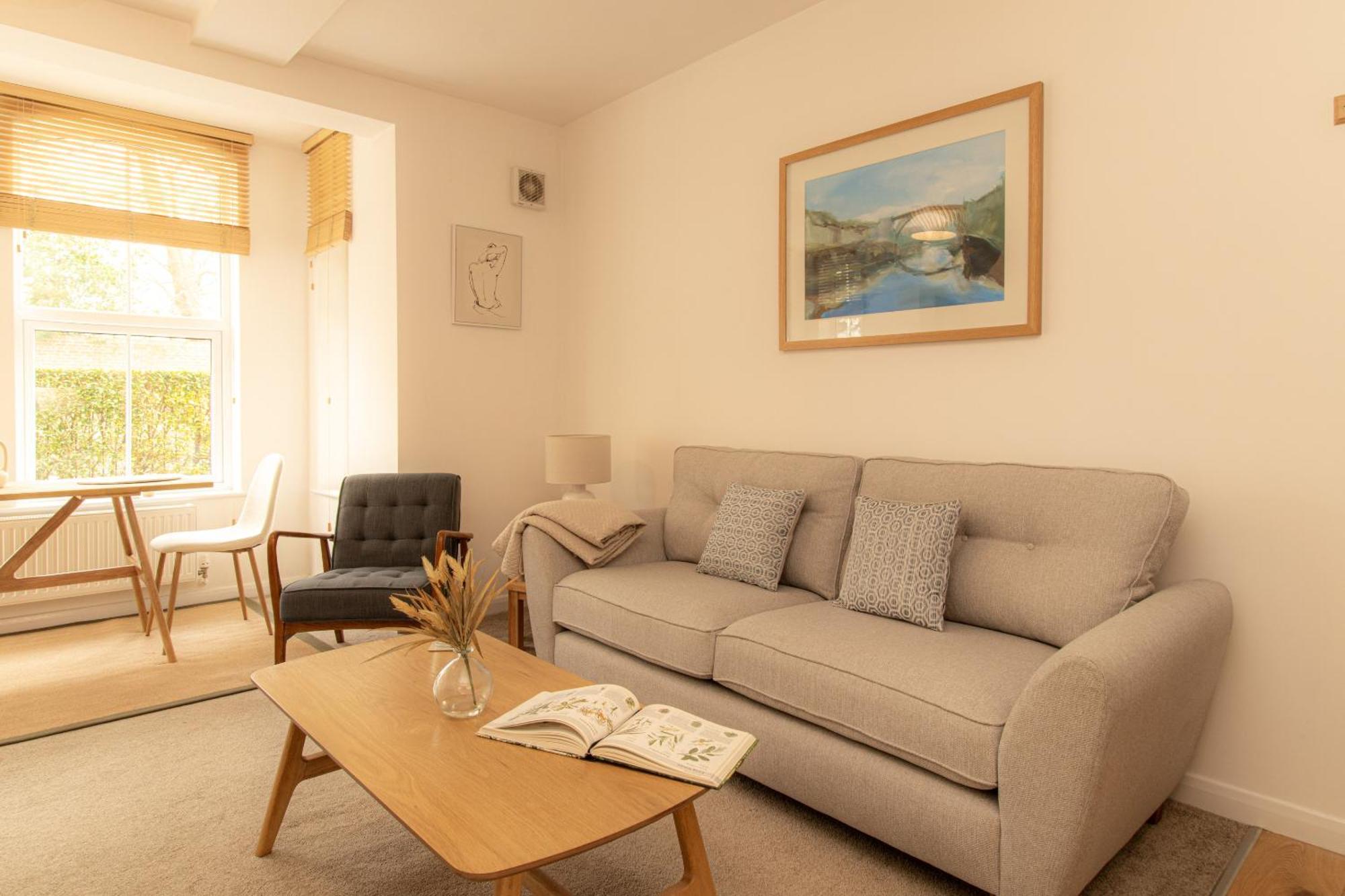 Crescent House Apartments تيلفورد الغرفة الصورة