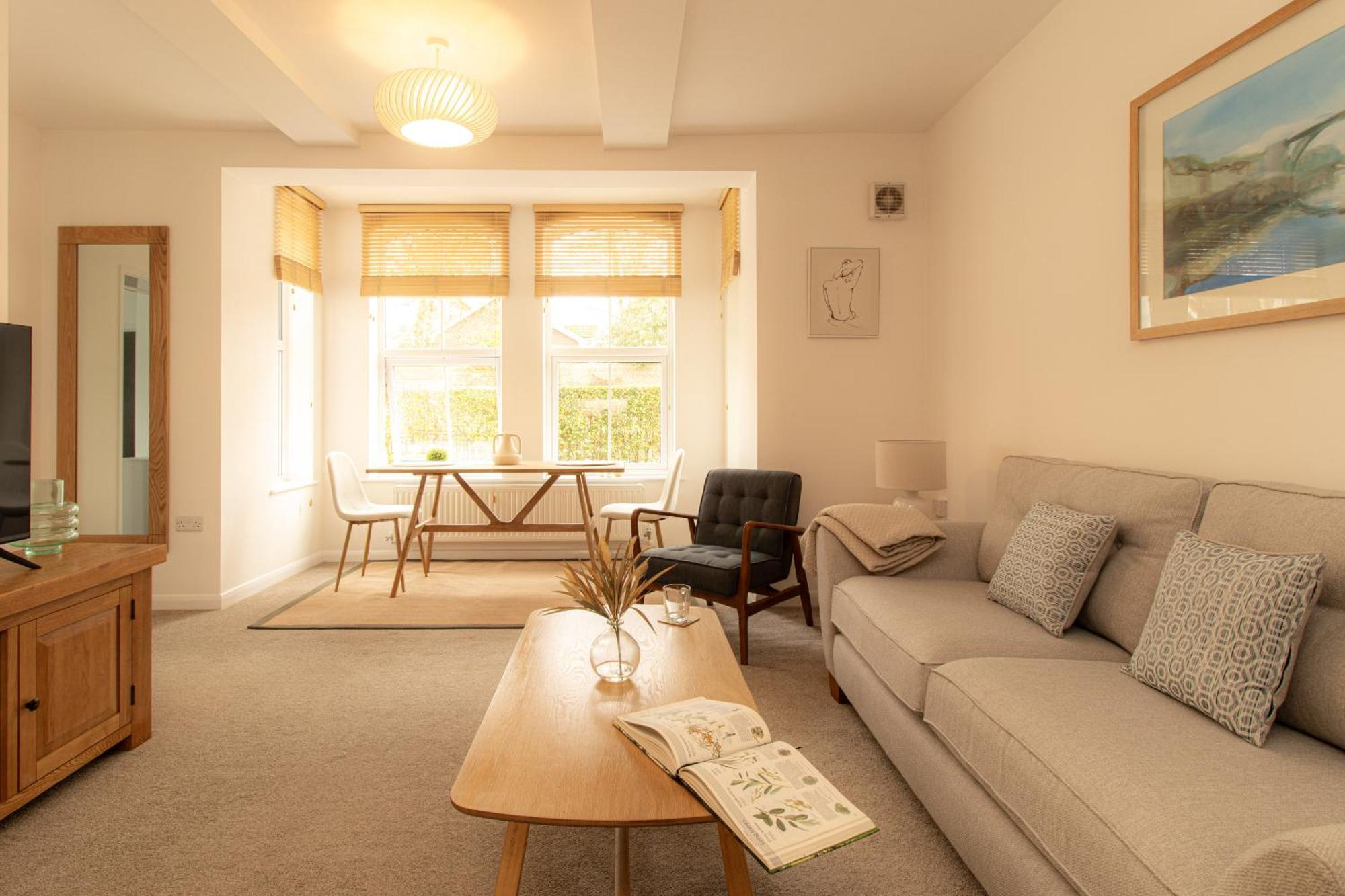 Crescent House Apartments تيلفورد الغرفة الصورة
