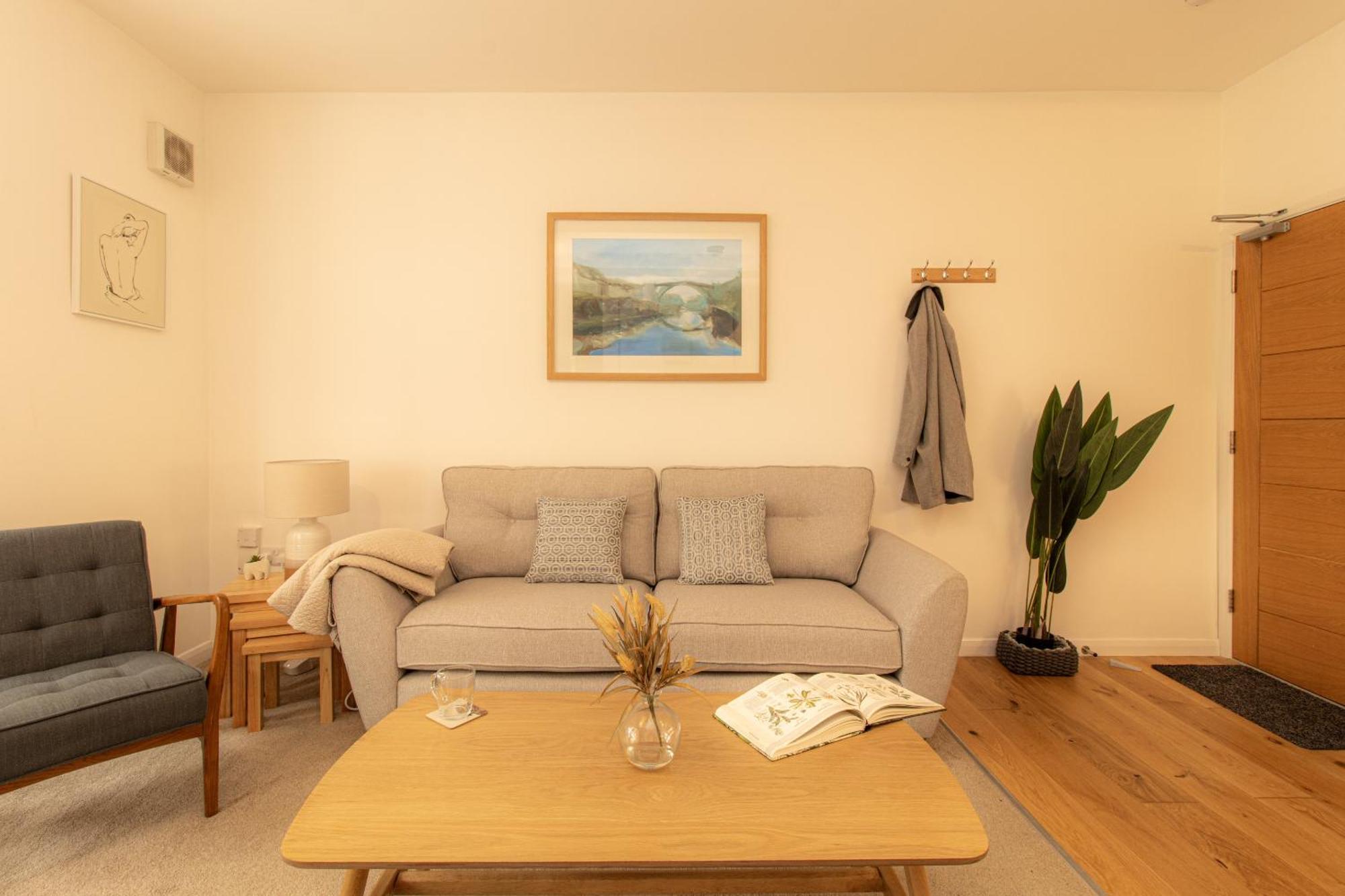Crescent House Apartments تيلفورد الغرفة الصورة