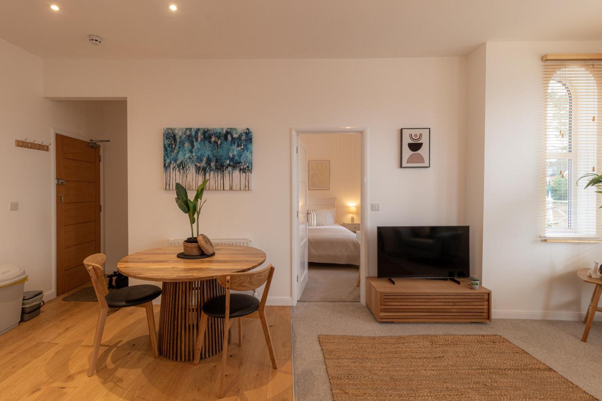 Crescent House Apartments تيلفورد الغرفة الصورة