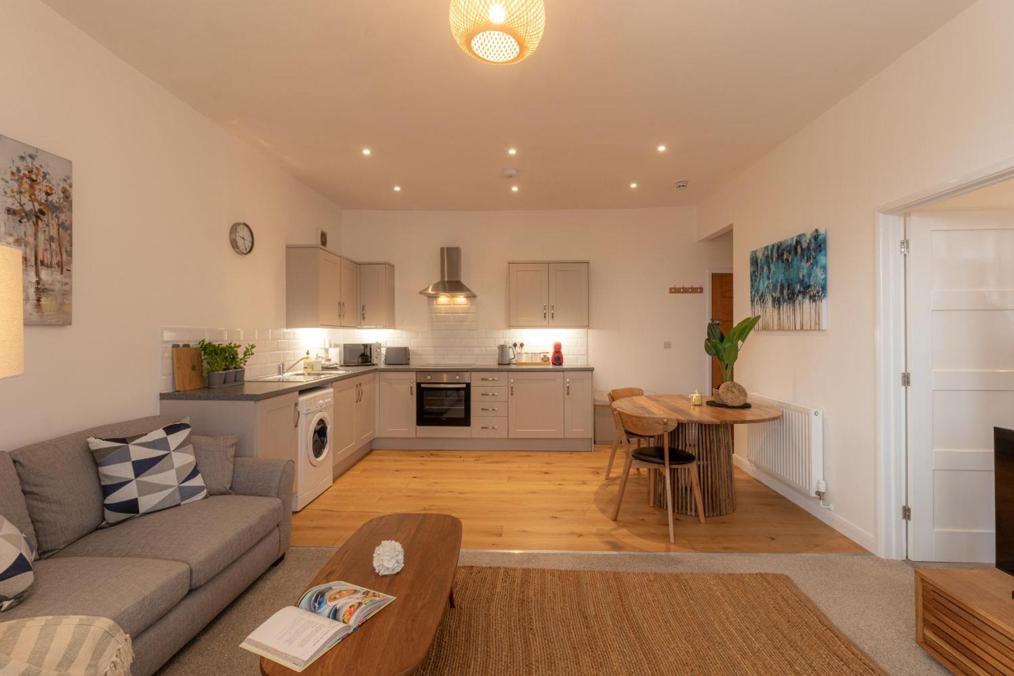Crescent House Apartments تيلفورد الغرفة الصورة