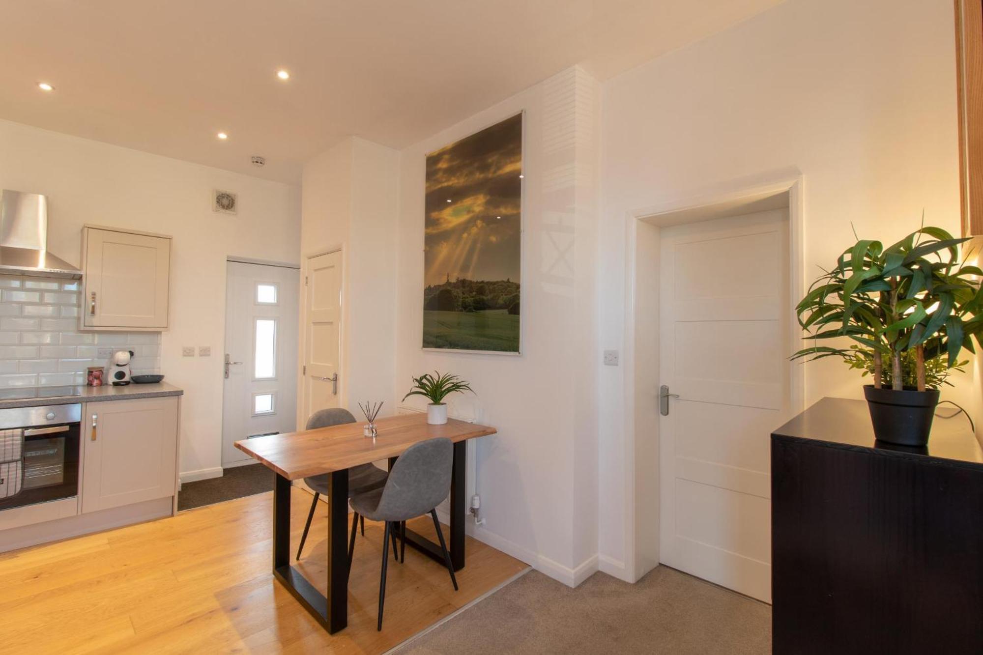 Crescent House Apartments تيلفورد الغرفة الصورة